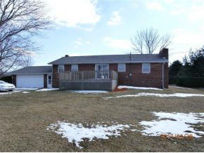 2384 West 600 South Rochester, IN 46975 - Photo 2 of 8 Gallery Image 2