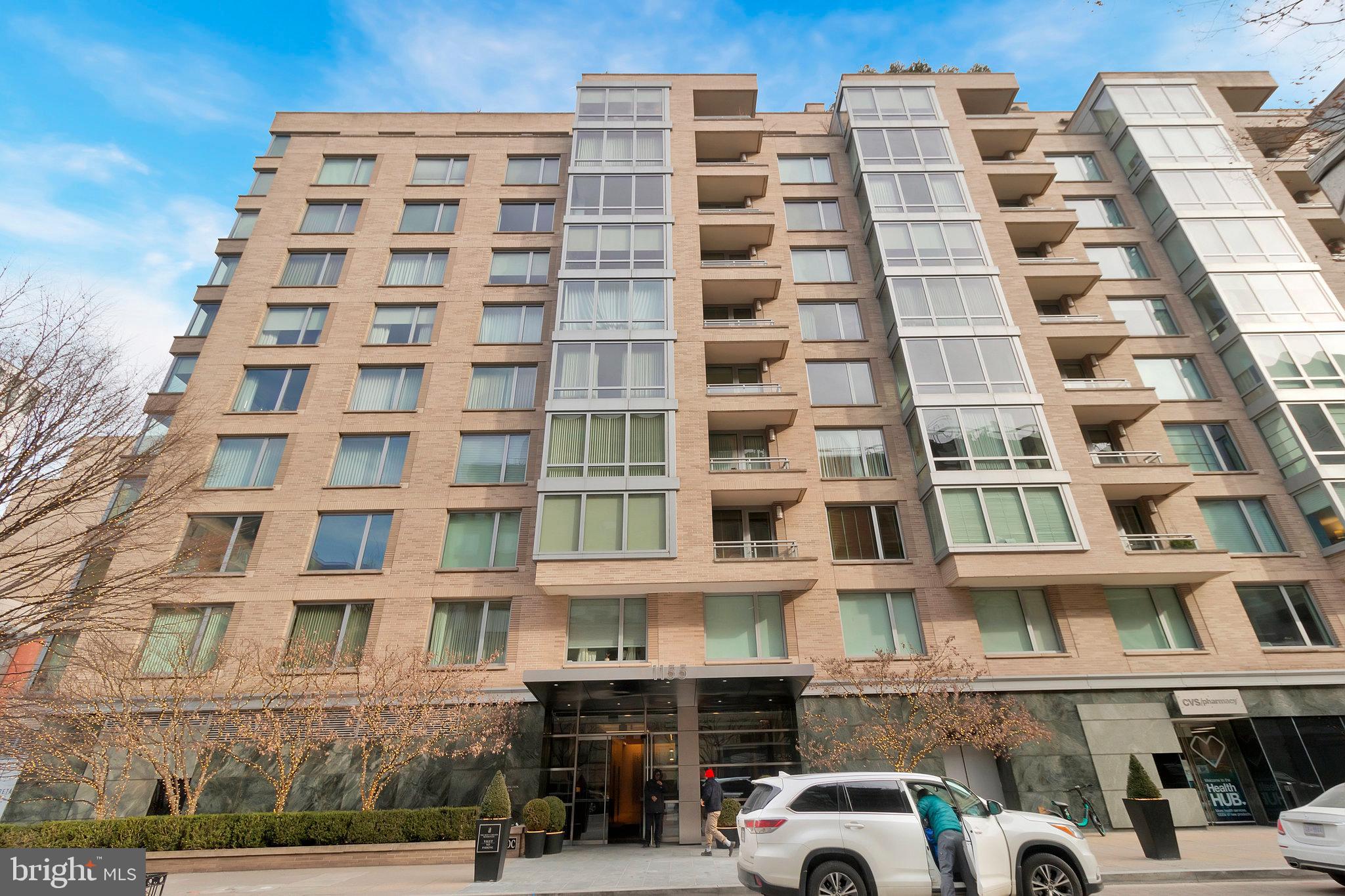 1155 23rd Street Northwest, Unit 2E Washington, DC 20037 - Photo 2 of 43