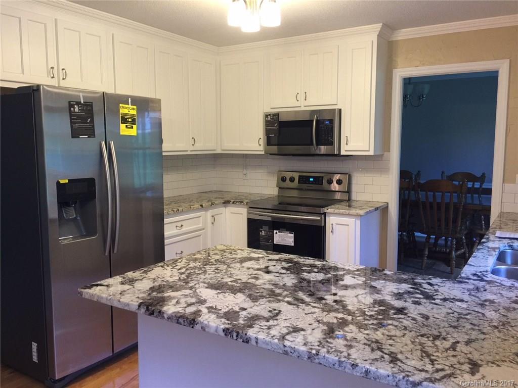 1306 Oak Canopy Road Lincolnton, NC 28092 - Photo 2 of 6