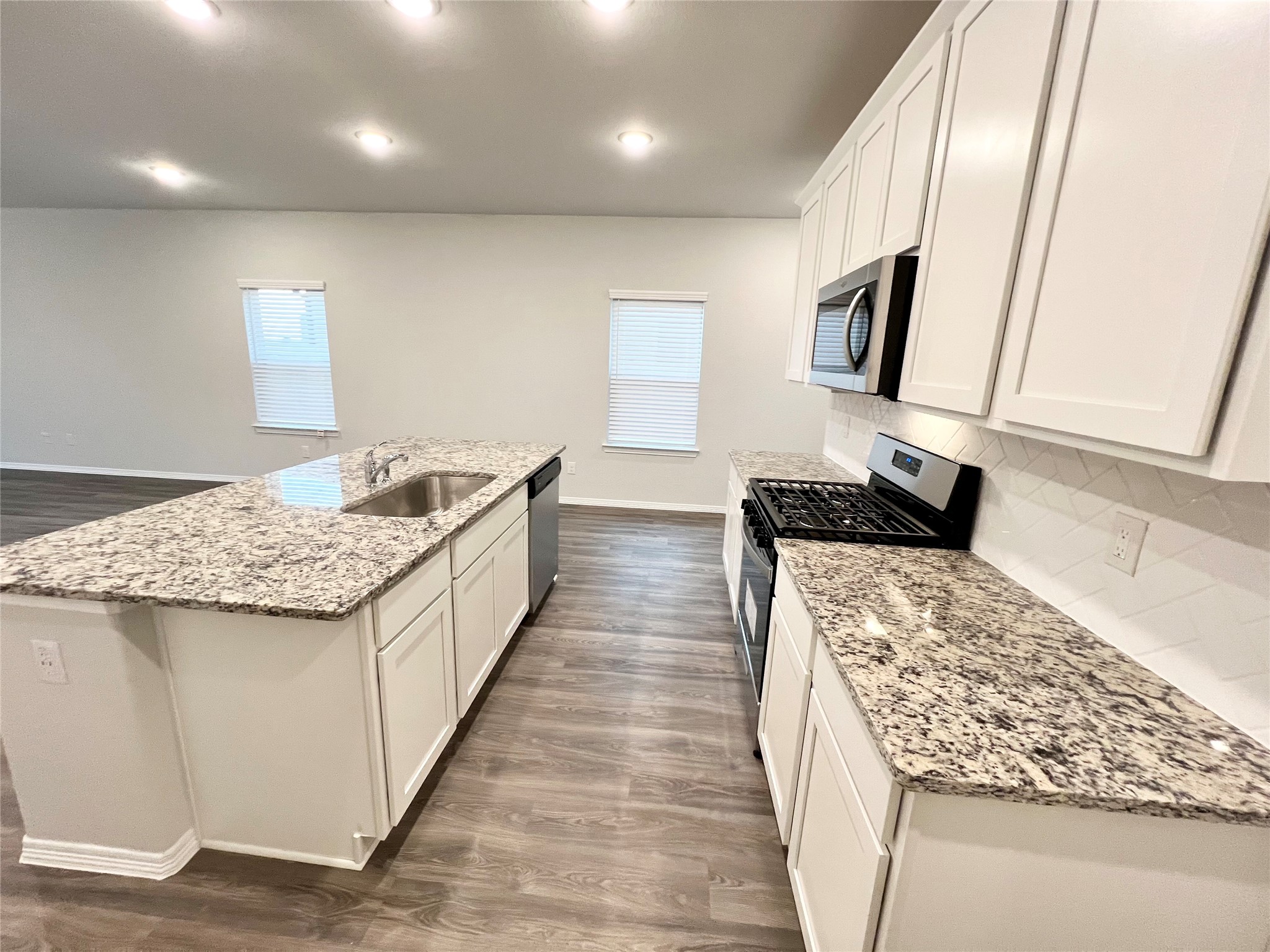 23223 Spring Genesis Lane Katy, TX 77493 - Photo 6 of 37
