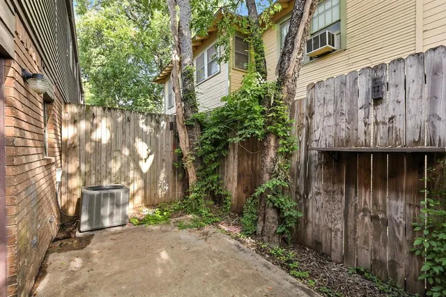 $250,000 | 900 West Mulberry Street, Unit 7, Denton, TX 76201
