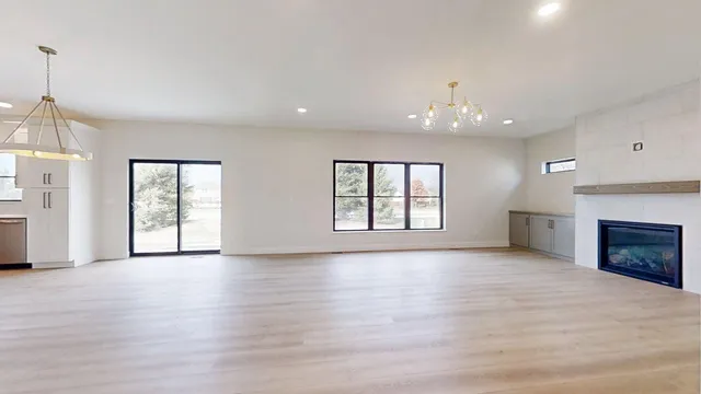 $589,900 | 5006 Chestnut Grove Drive, Champaign, IL 61822