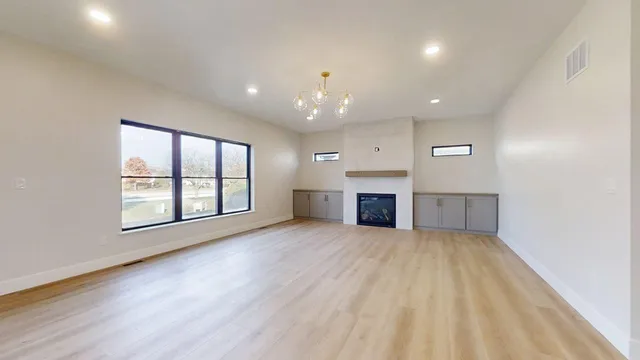 $589,900 | 5006 Chestnut Grove Drive, Champaign, IL 61822