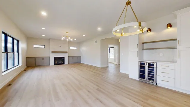 $589,900 | 5006 Chestnut Grove Drive, Champaign, IL 61822