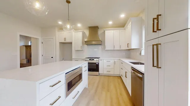 $589,900 | 5006 Chestnut Grove Drive, Champaign, IL 61822