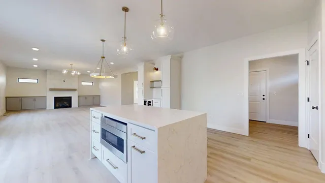 $589,900 | 5006 Chestnut Grove Drive, Champaign, IL 61822