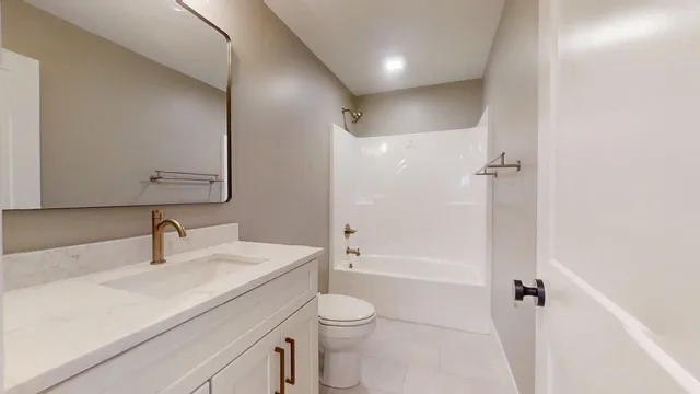 $589,900 | 5006 Chestnut Grove Drive, Champaign, IL 61822