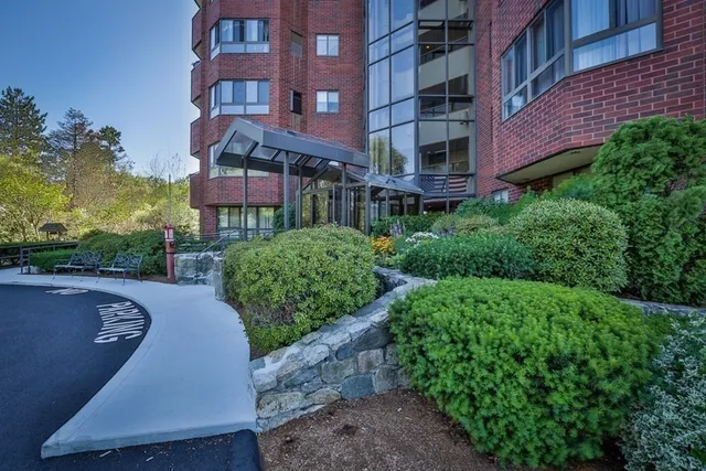 $425,000 | 200 Burkhall Street, Unit 502, Weymouth, MA 02190
