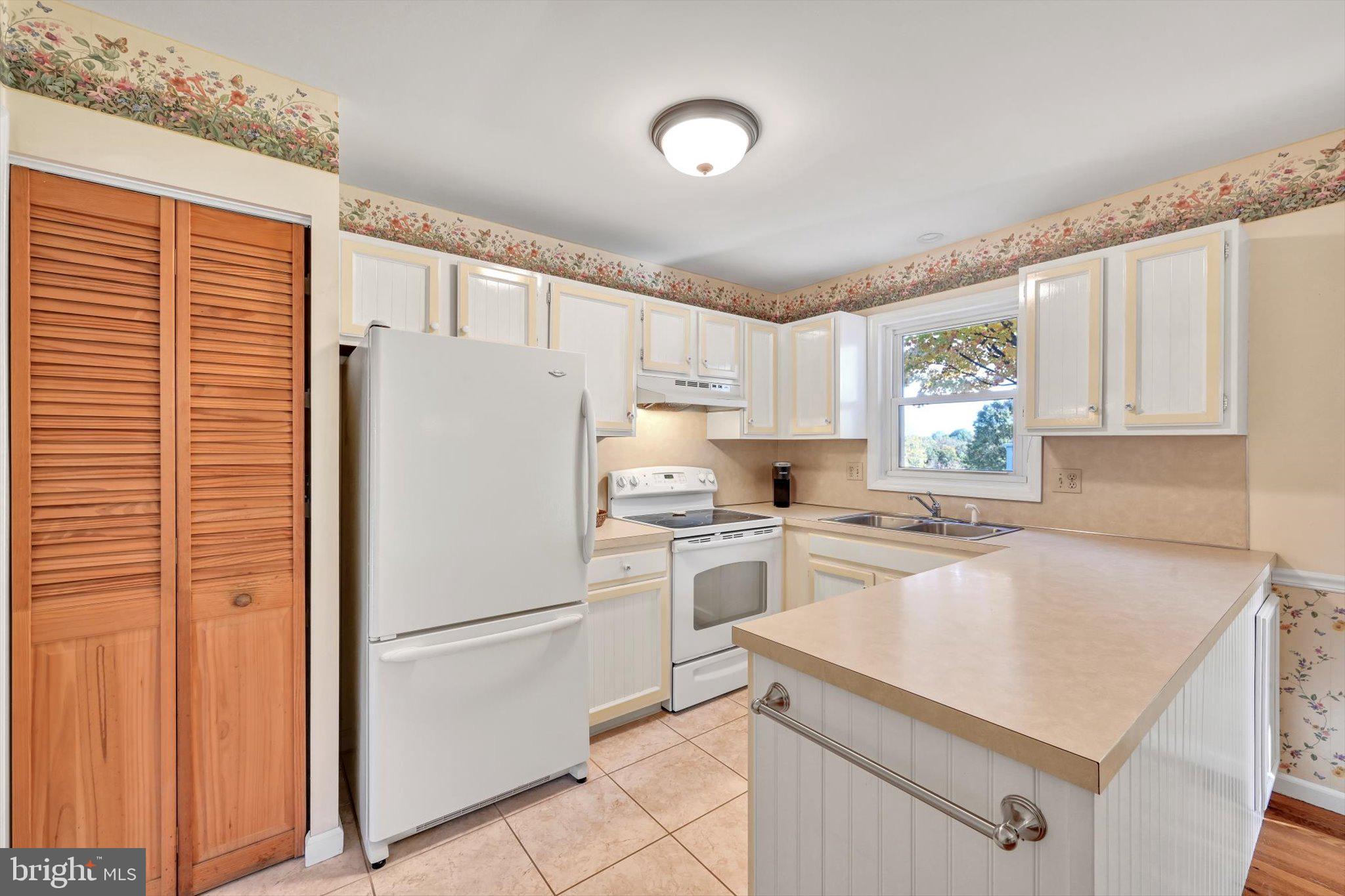 16 Knollwood Drive Lititz, PA 17543 - Photo 14 of 41