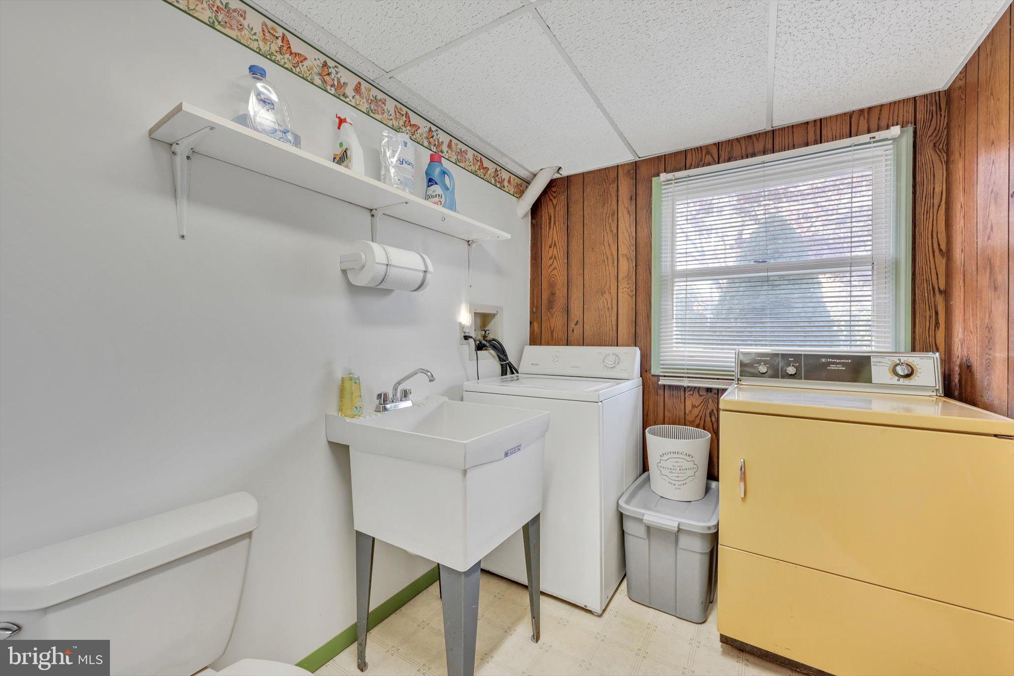 16 Knollwood Drive Lititz, PA 17543 - Photo 30 of 41