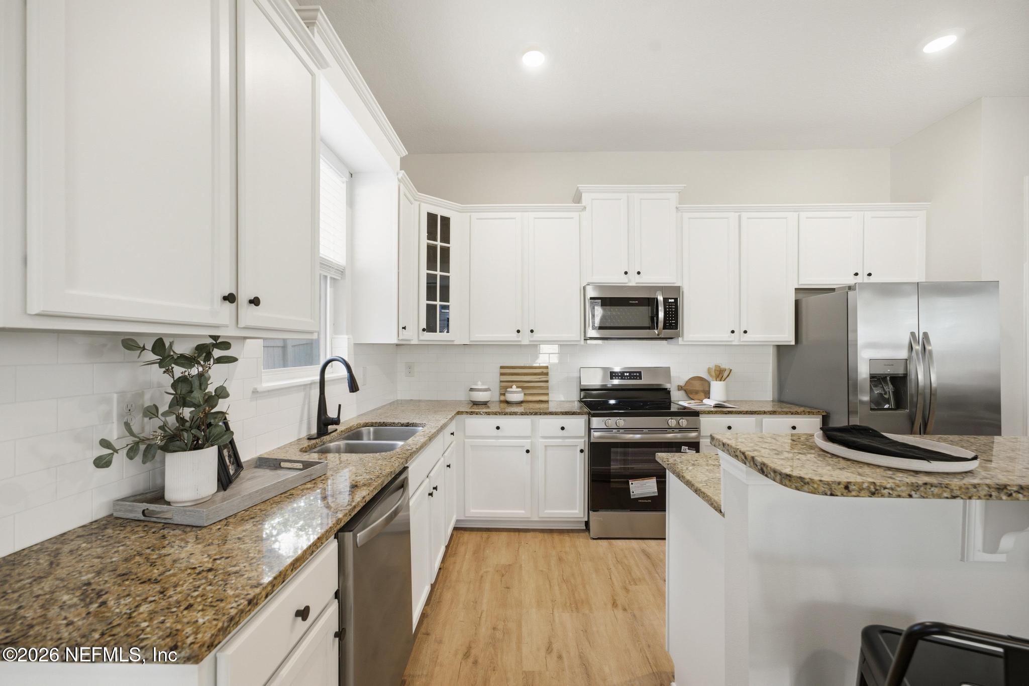 1126 Penman Road Jacksonville Beach, FL 32250 - Photo 8 of 38 Kitchen