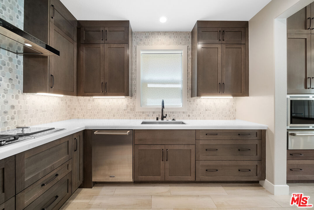 20517 Deer Grass Court Porter Ranch, CA 91326 - Photo 33 of 75