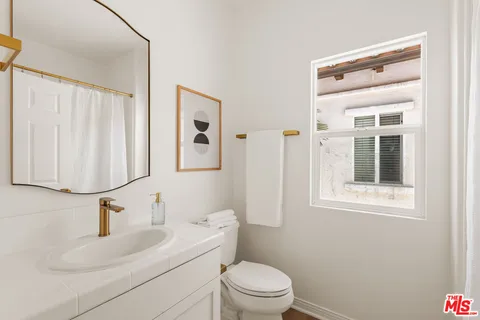 $1,995,000 | 5736 South Celedon Creek, Playa Vista, CA 90094
