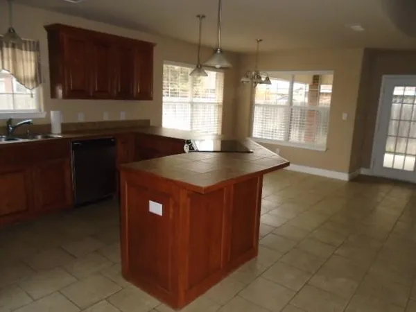 $3,095 | 2265 Old Ironsides Road, Abilene, TX 79601