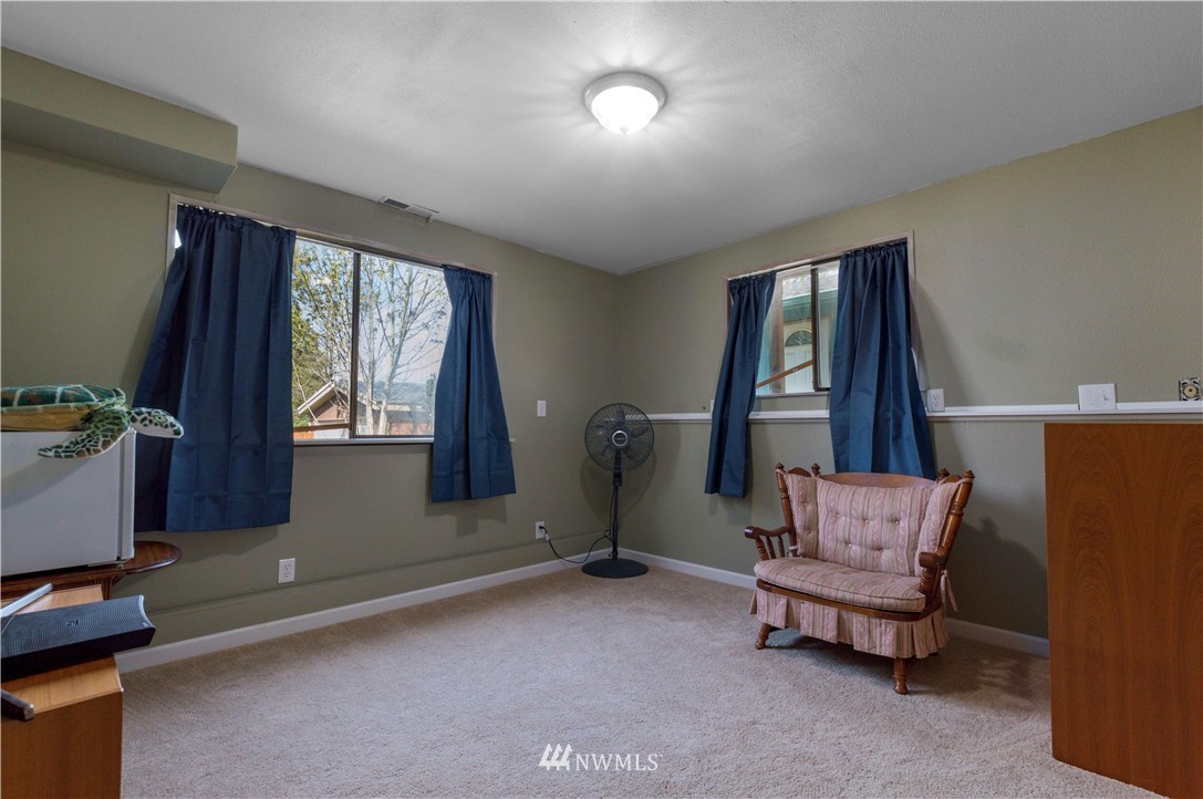 4651 Southeast Foss Road Port Orchard, WA 98366 - Photo 16 of 24 Gallery Image 16