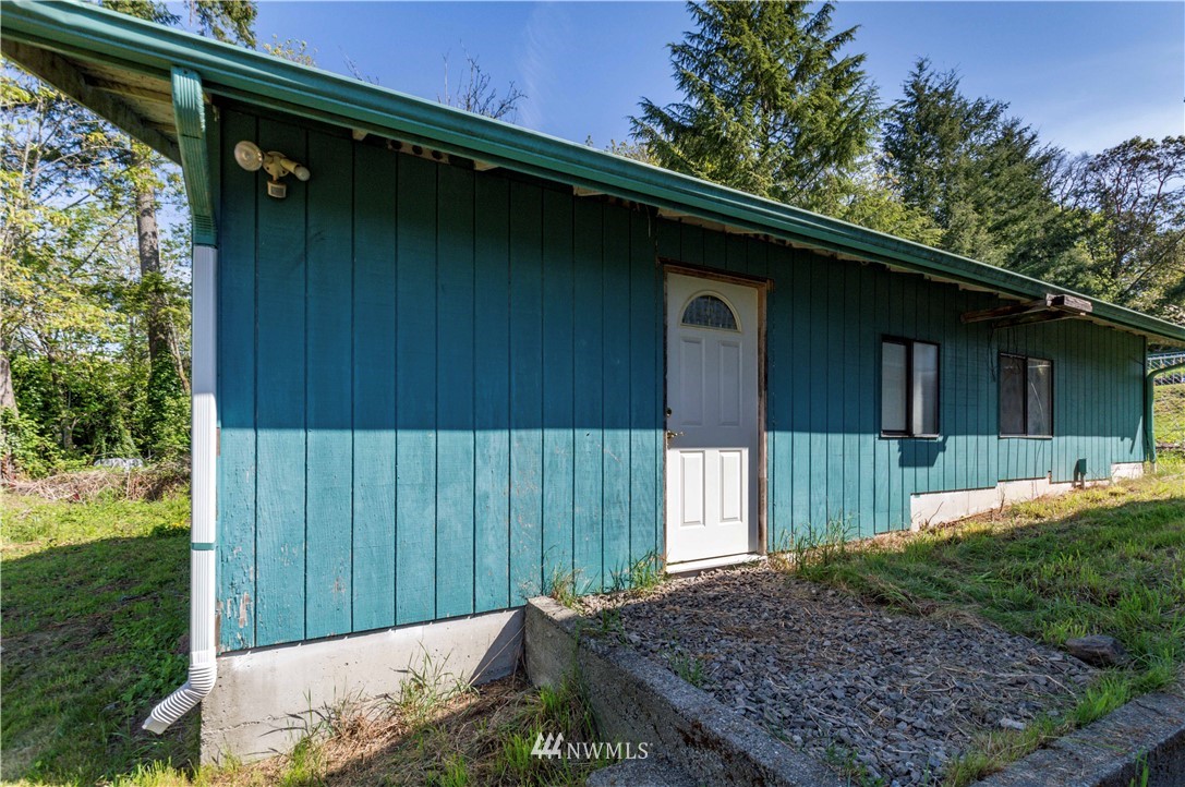 4651 Southeast Foss Road Port Orchard, WA 98366 - Photo 22 of 24 Gallery Image 22