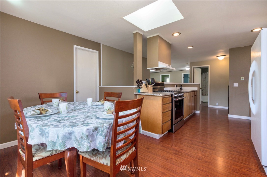 4651 Southeast Foss Road Port Orchard, WA 98366 - Photo 9 of 24 Gallery Image 9