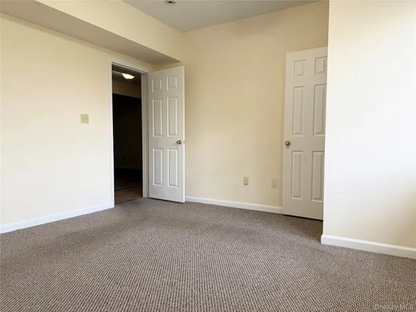 $2,100 | 105 North Montgomery Street, Unit B2 7, Walden, NY 12586