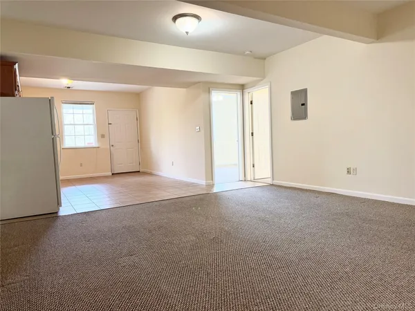 $2,100 | 105 North Montgomery Street, Unit B2 7, Walden, NY 12586