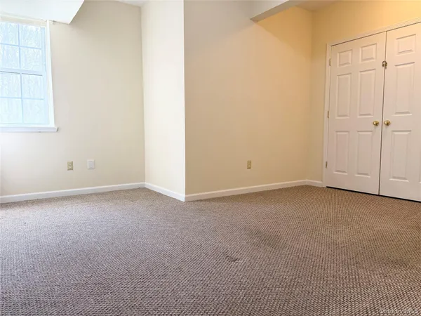 $2,100 | 105 North Montgomery Street, Unit B2 7, Walden, NY 12586