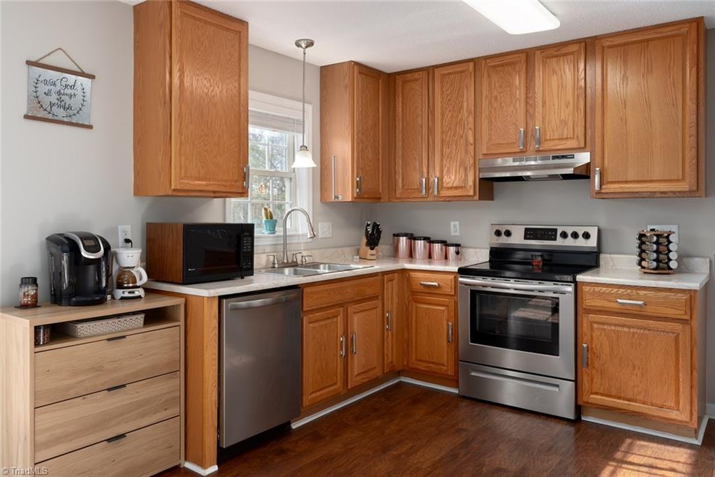 161 Falling Brook Road Stokesdale, NC 27357 - Photo 9 of 20 Gallery Image 9