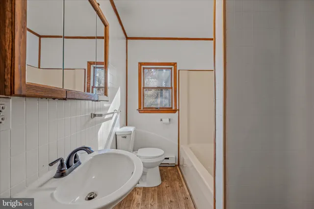 $1,900 | 438 Gloyd Lane, Great Cacapon, WV 25422