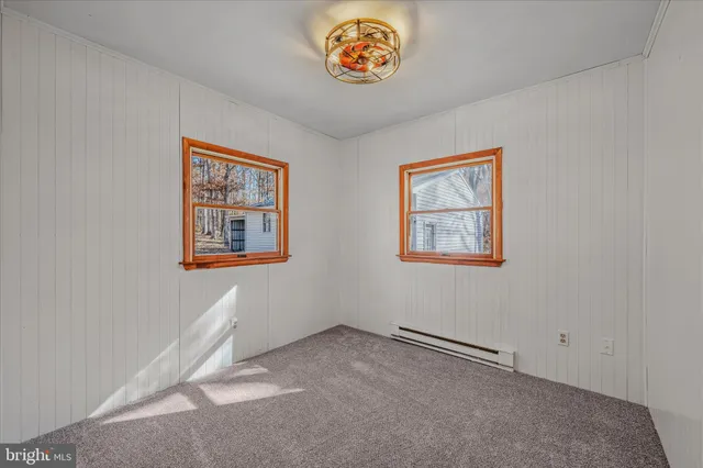 $1,900 | 438 Gloyd Lane, Great Cacapon, WV 25422