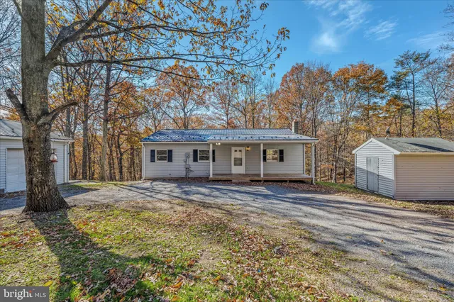 $1,900 | 438 Gloyd Lane, Great Cacapon, WV 25422