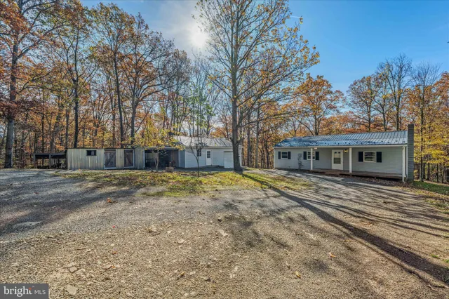 $1,900 | 438 Gloyd Lane, Great Cacapon, WV 25422