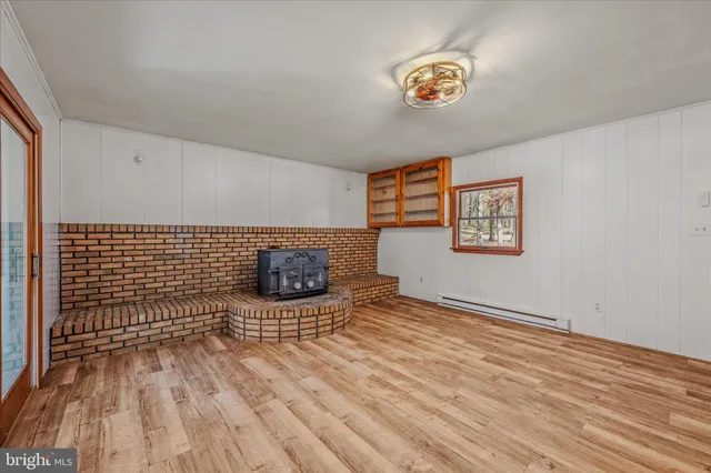 $1,900 | 438 Gloyd Lane, Great Cacapon, WV 25422