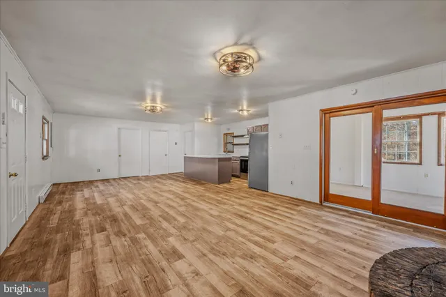 $1,900 | 438 Gloyd Lane, Great Cacapon, WV 25422