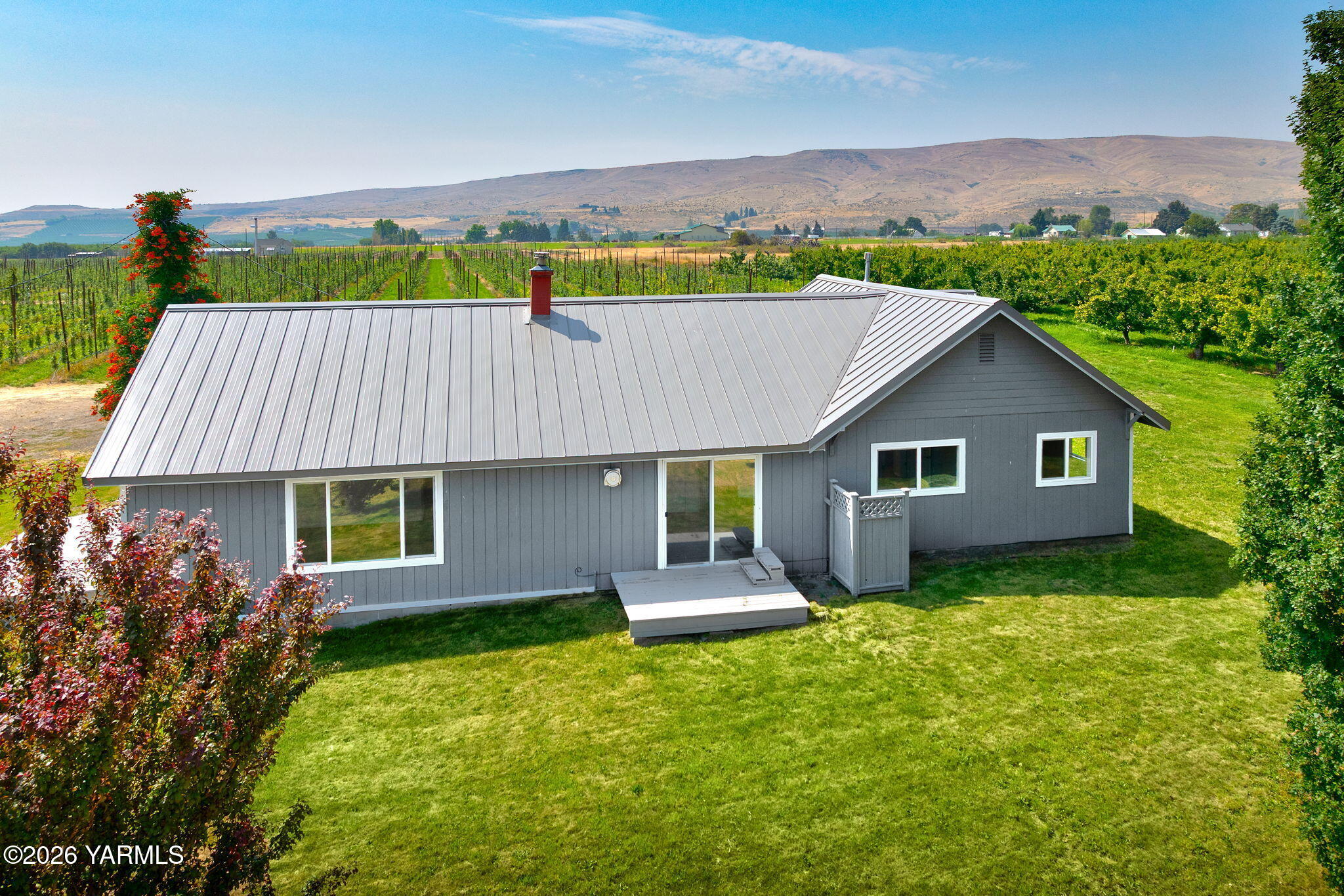 1660 Thompson Road Cowiche, WA 98923 - Photo 4 of 27 Exterior