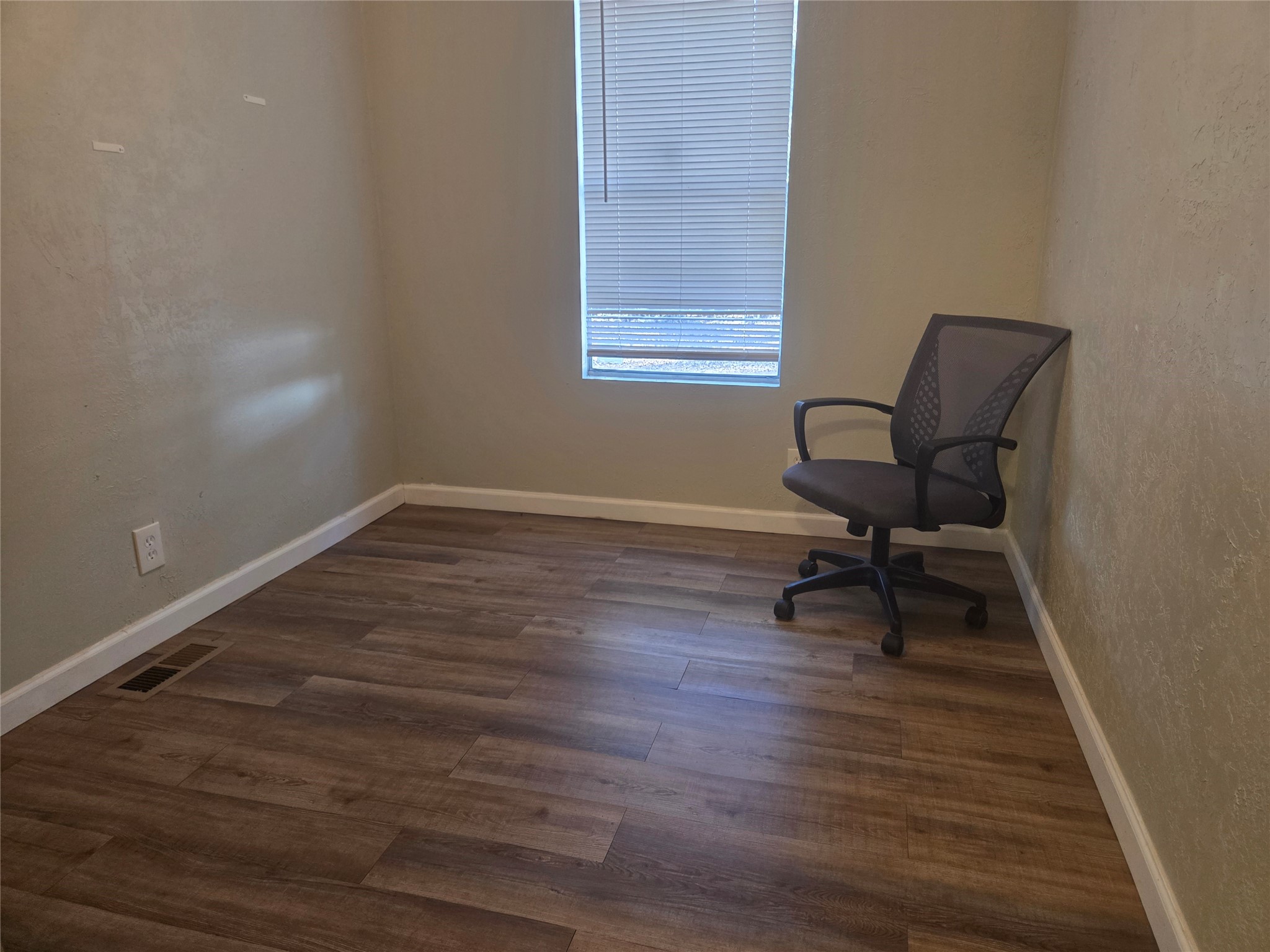 1216 Cardinal Lane Trinity, TX 75862 - Photo 13 of 27 Bedroom 2