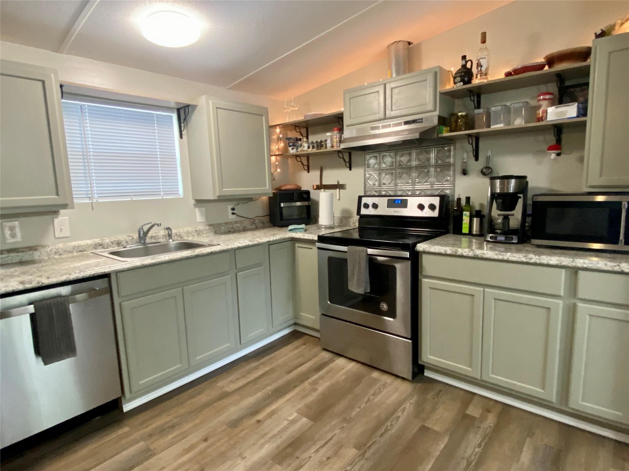 1216 Cardinal Lane Trinity, TX 75862 - Photo 5 of 27