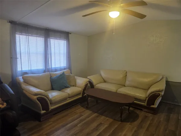 $65,500 | 1216 Cardinal Lane, Trinity, TX 75862