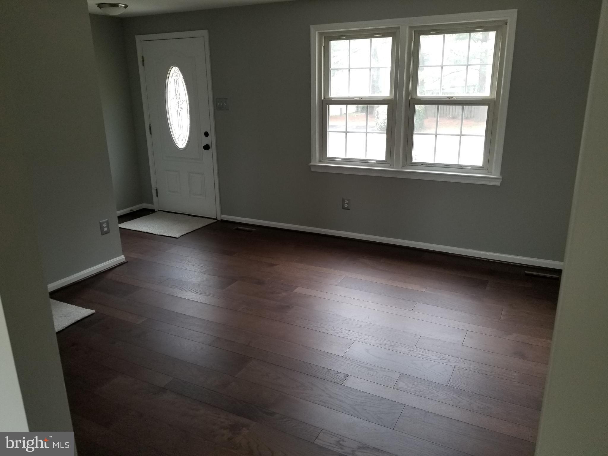 138 Sharpstead Lane Gaithersburg, MD 20878 - Photo 2 of 7 Living Room with hardwood floors