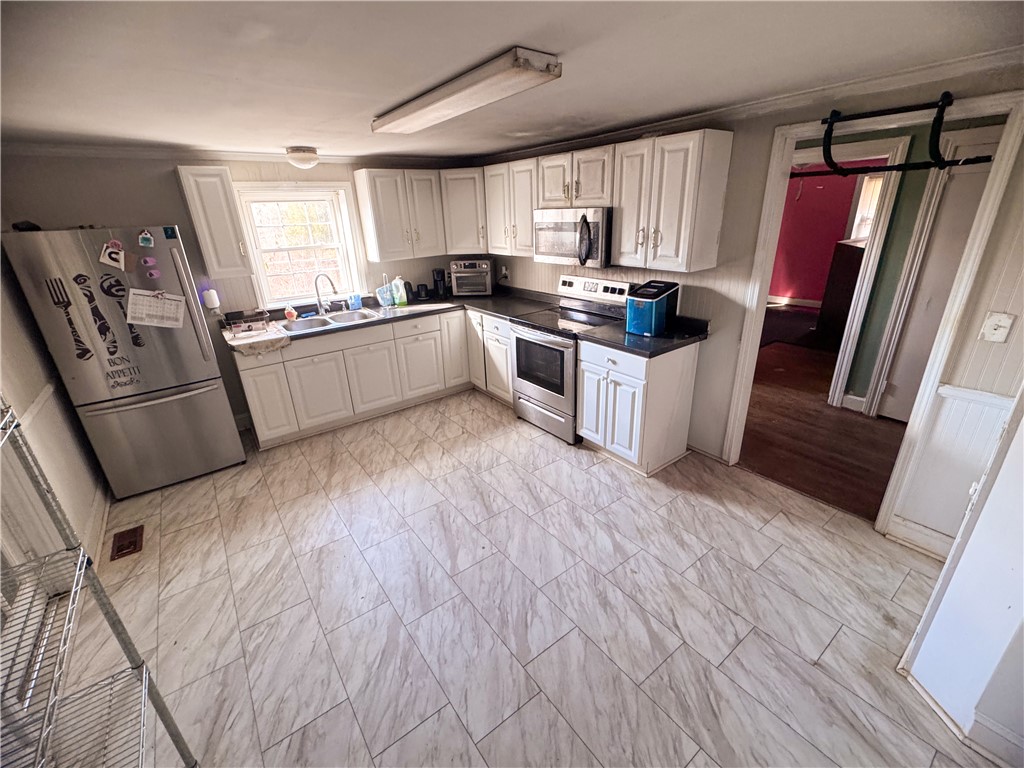 545 Edens Road Pickens, SC 29671 - Photo 5 of 22