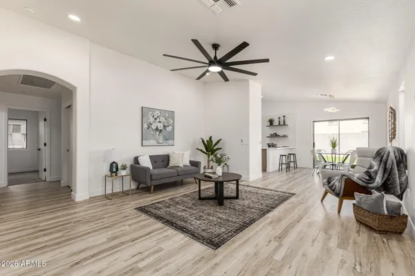 $394,900 | 6210 West Southgate Street, Phoenix, AZ 85043