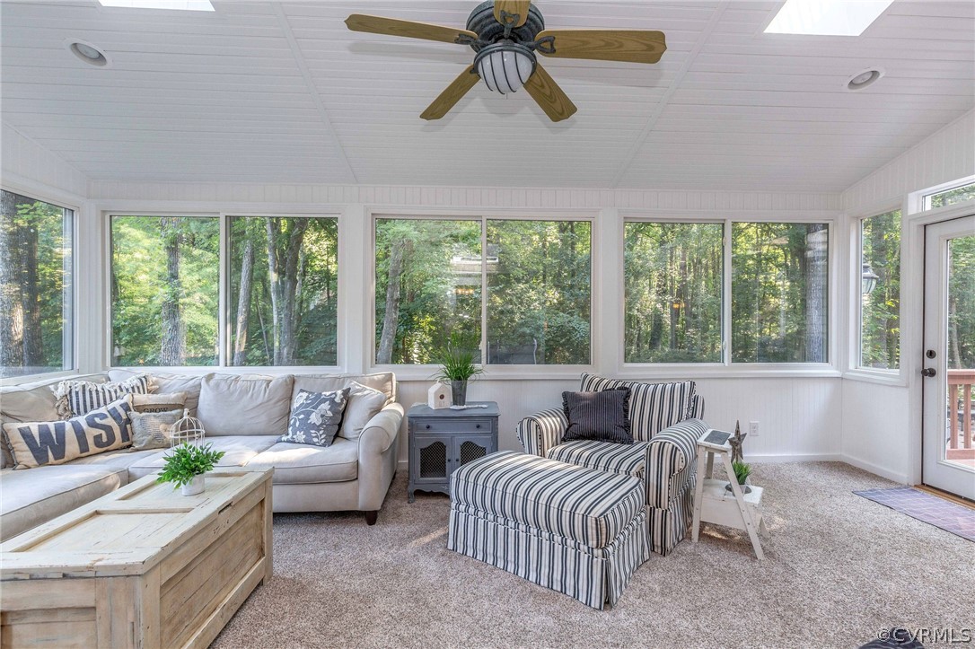 14302 Huntgate Woods Road Midlothian, VA 23112 - Photo 18 of 50 a living room with furniture and a large window