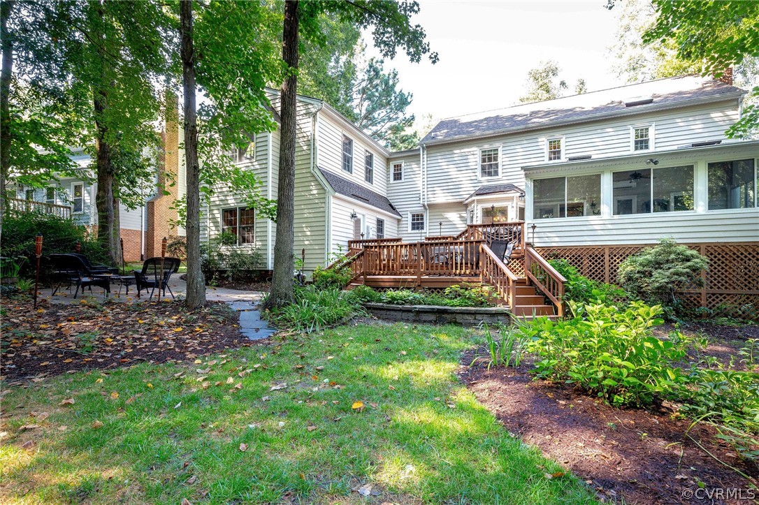 14302 Huntgate Woods Road Midlothian, VA 23112 - Photo 42 of 50 a view of a yard in front of a house