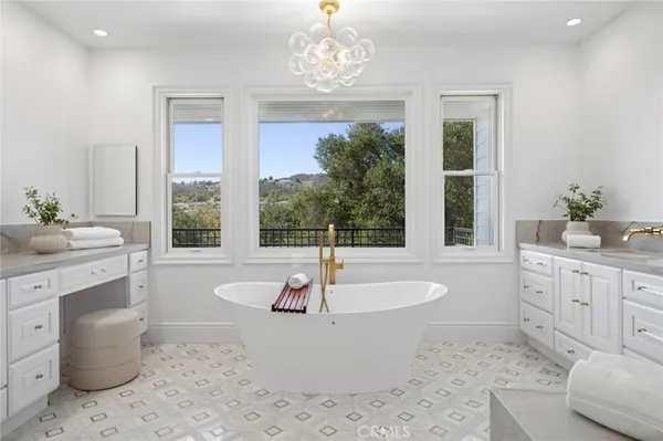 $4,388,000 | 15 Canada Oaks, Coto de Caza, CA 92679