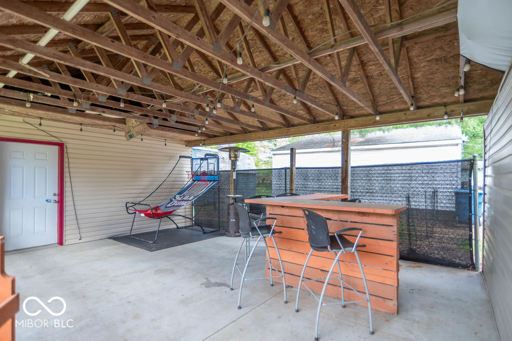 212 West Banta Road Indianapolis, IN 46217 - Photo 29 of 35 Gallery Image 29
