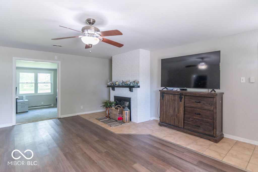 212 West Banta Road Indianapolis, IN 46217 - Photo 8 of 35 Gallery Image 8