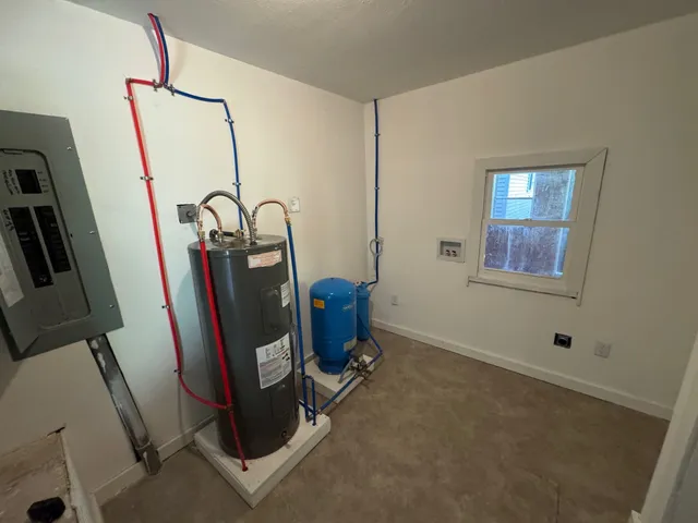 a view of walk in closet