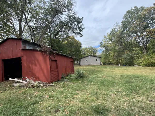 a view of residential houses