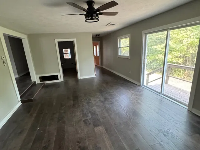 $249,000 | 10315 East County 14 Highway, Lewistown, IL 61542