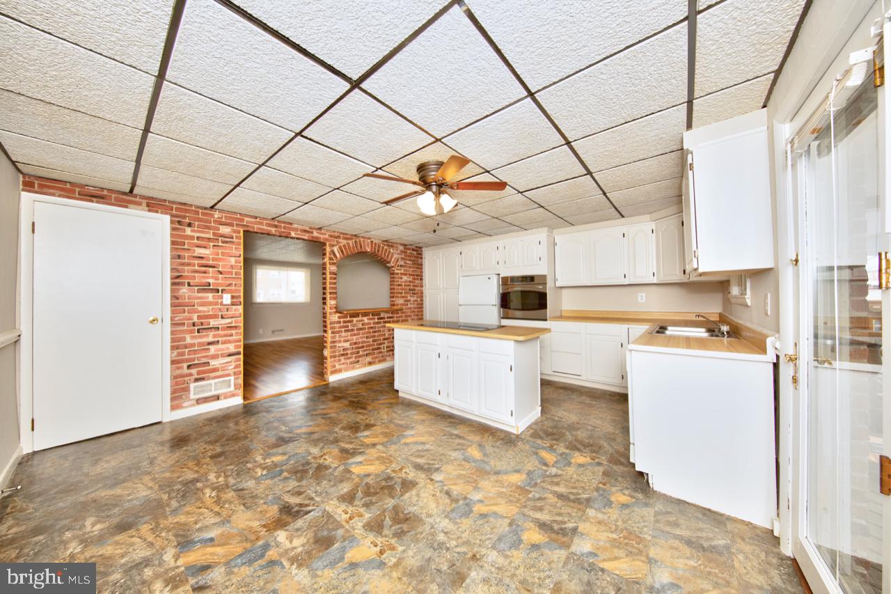 7850 Kavanagh Road Baltimore, MD 21222 - Photo 8 of 24