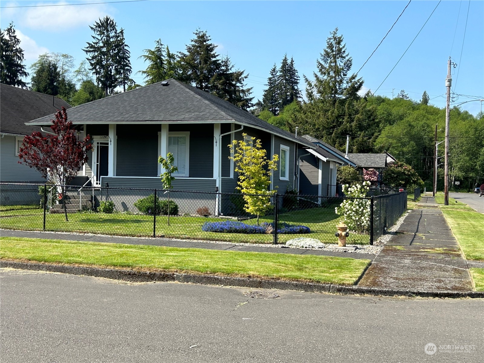 1204 5th Street Cosmopolis, WA 98537 - Photo 1 of 21 Gallery Image 1