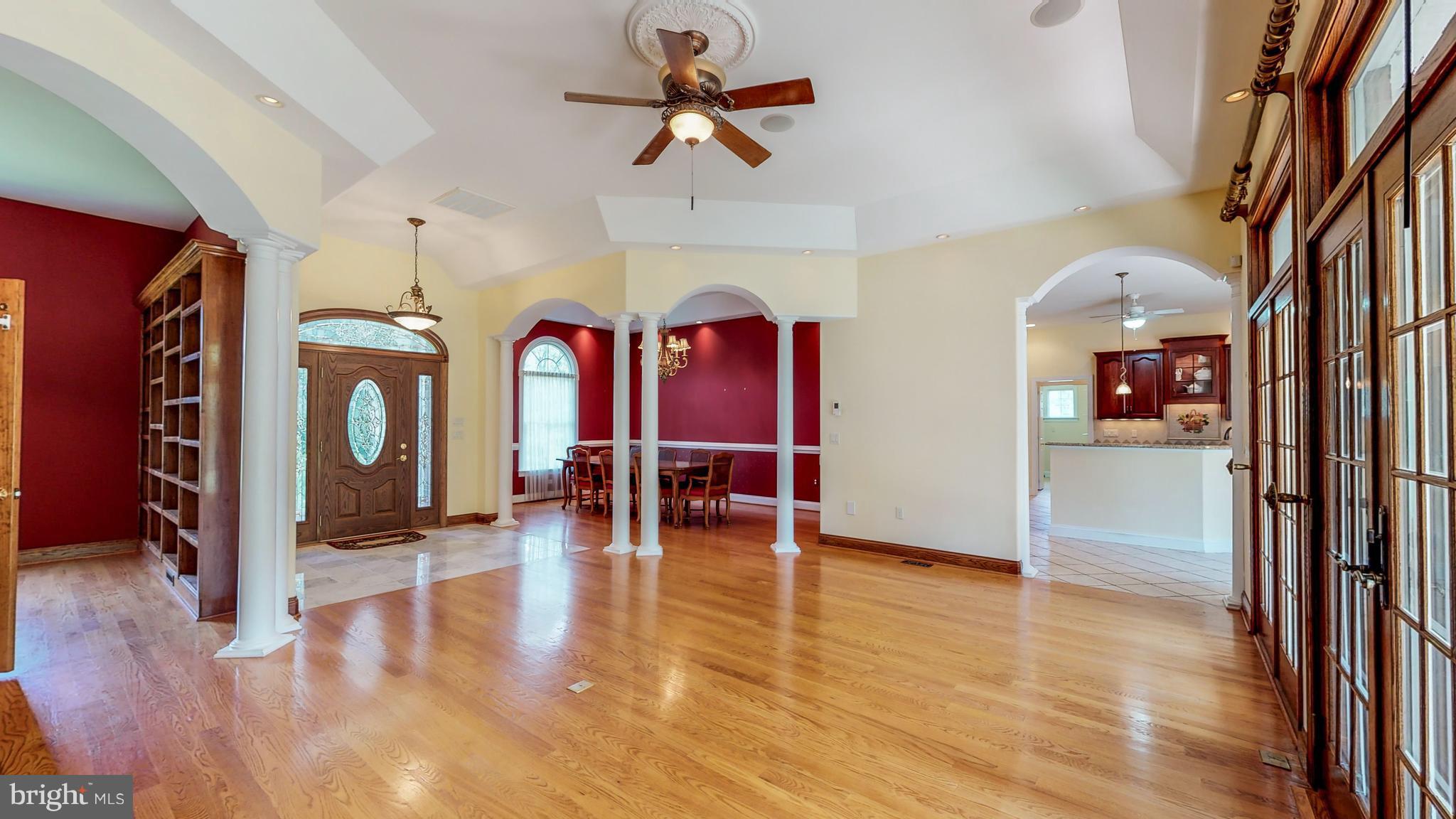275 Locust Dale Road Front Royal, VA 22630 - Photo 6 of 41 View of the great room