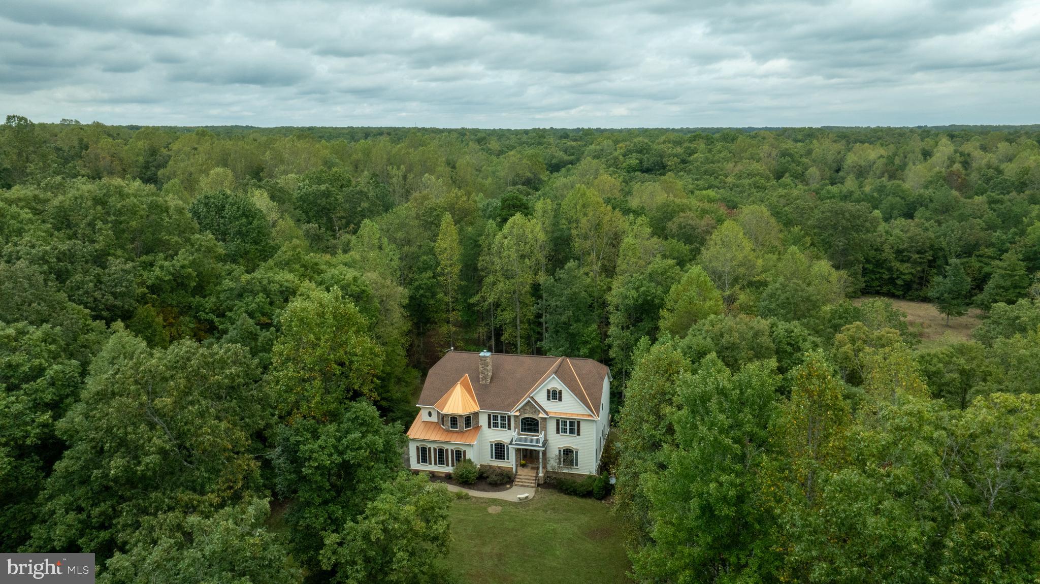 8426 Out Back Road Spotsylvania, VA 22551 - Photo 7 of 90 Gallery Image 7